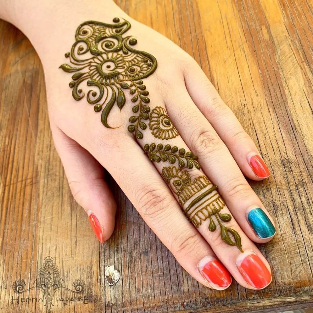 Design Mehndi Hand Photo