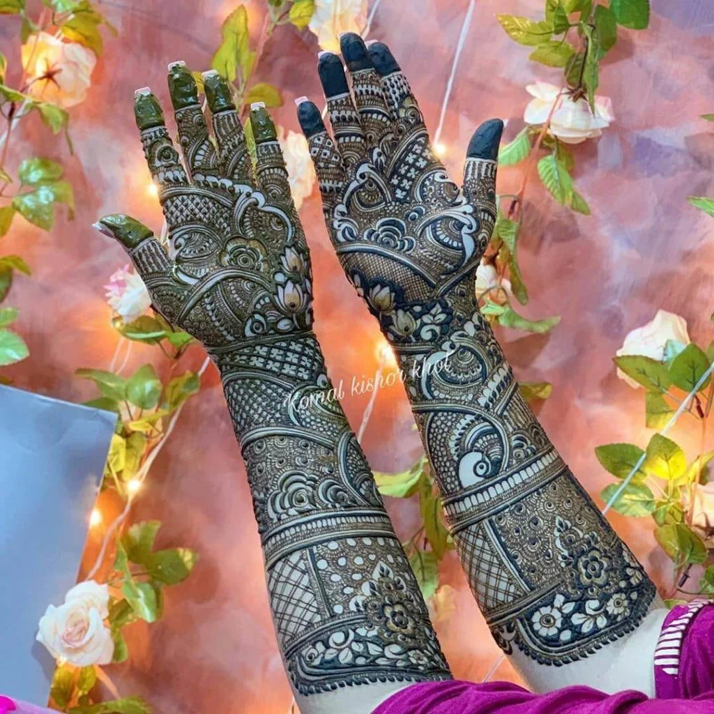 Bridal design mehndi hand simple