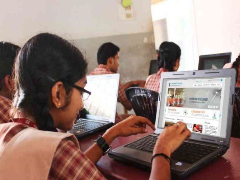 UP Free Laptop Yojana