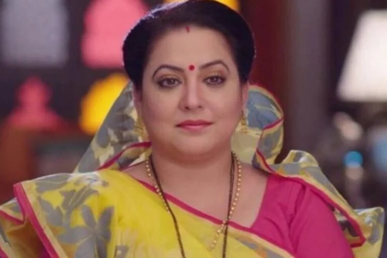 सुरभि तिवारी का जीवन परिचय | Surbhi Tiwari Biography in Hindi [Age, Height, Wiki]