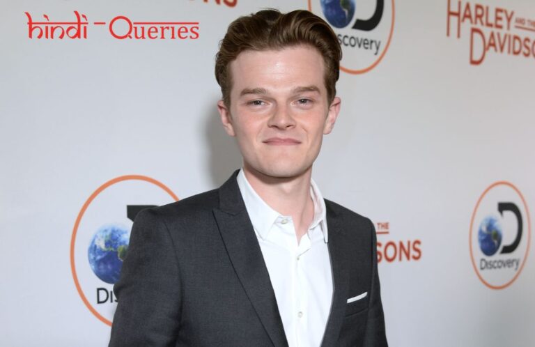 Robert Aramayo Biography in Hindi & Personal Details