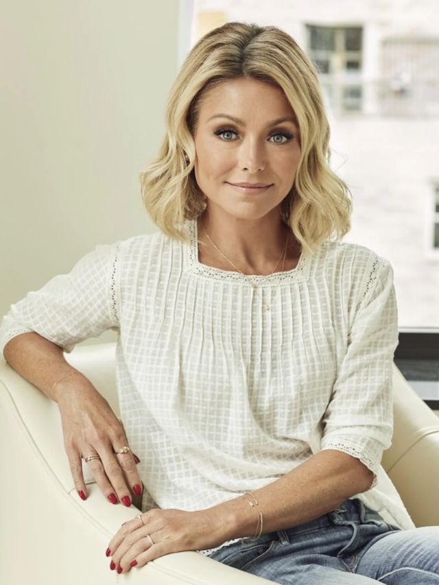 10 Facts You Didnt Know About Kelly Ripa American Actress Hindiqueries