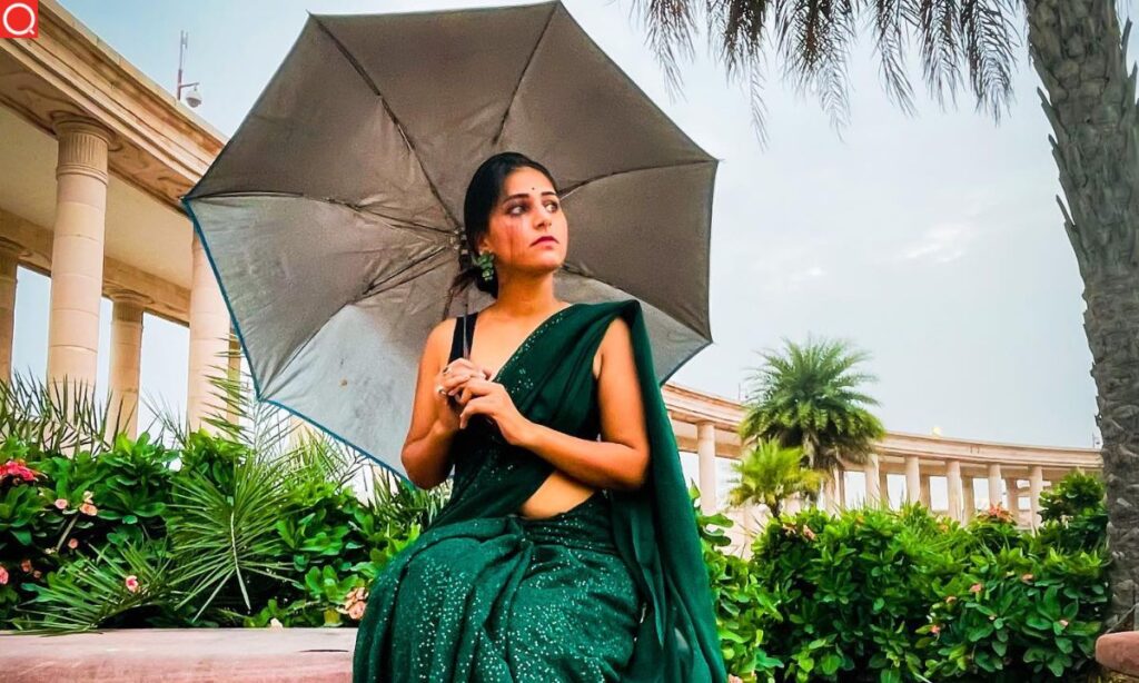 Akanksha Pandey (Actress) Biography, Wiki, Age, Career, Height, Movies, Boyfriend and More